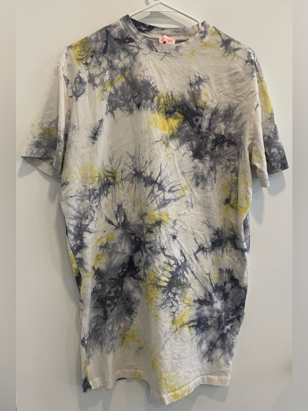 re:named Yellow & Gray Tie-Dye Short Sleeve Crewneck Tee Dress size Medium